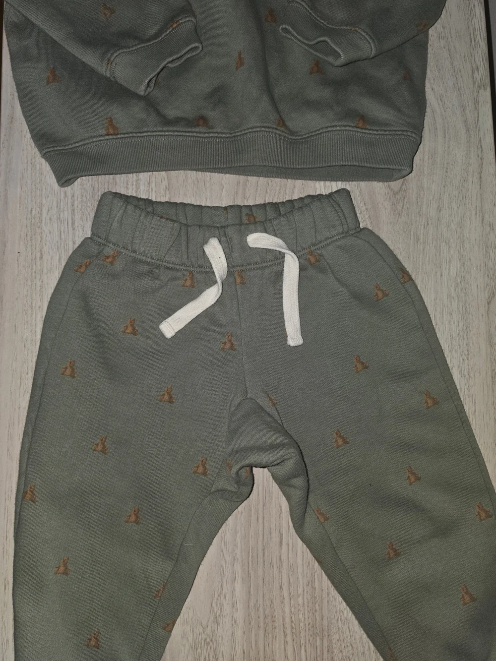 Gap Baby Brannan Bear Logo Sweat Set